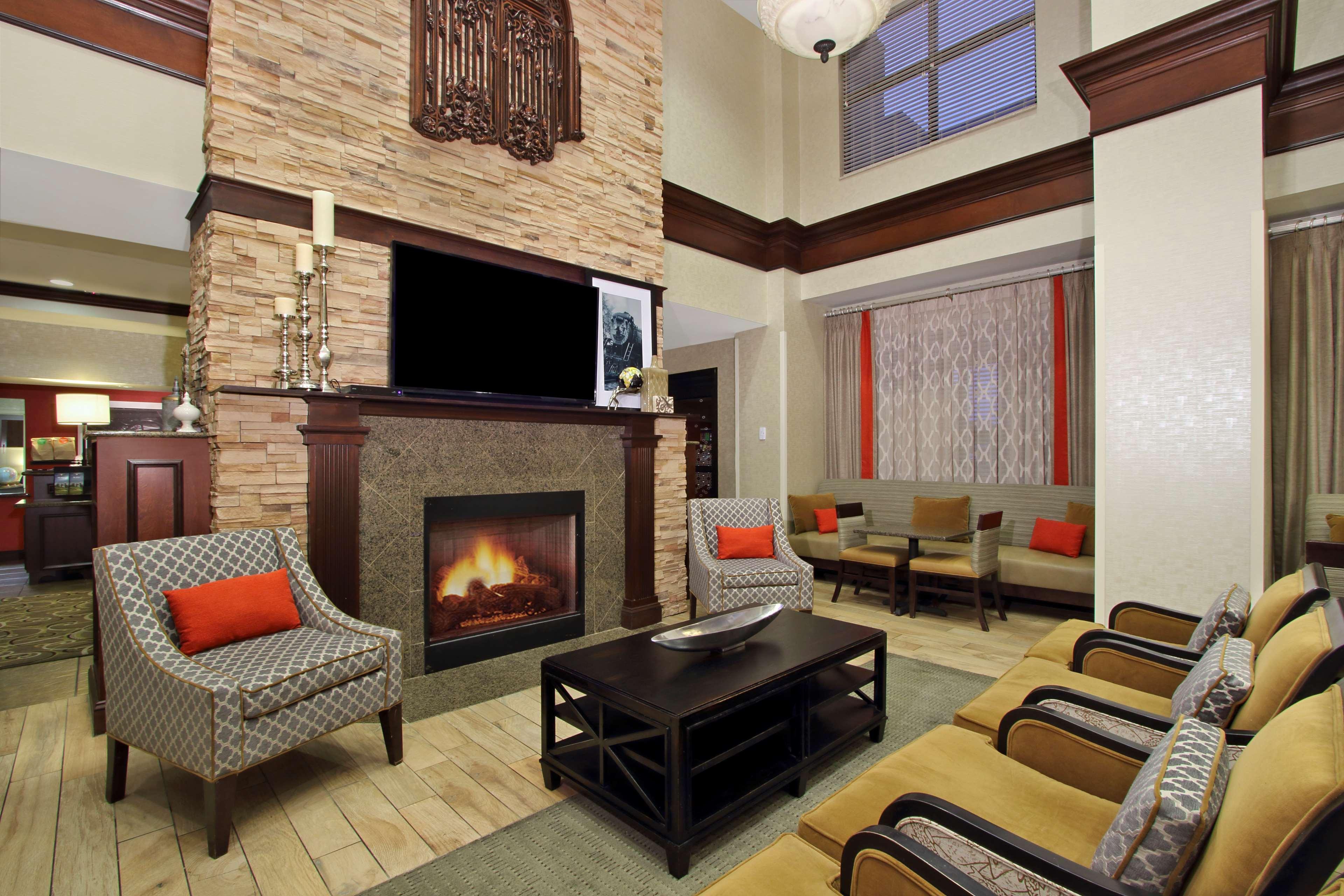 Hampton Inn & Suites-Florence Downtown Екстериор снимка