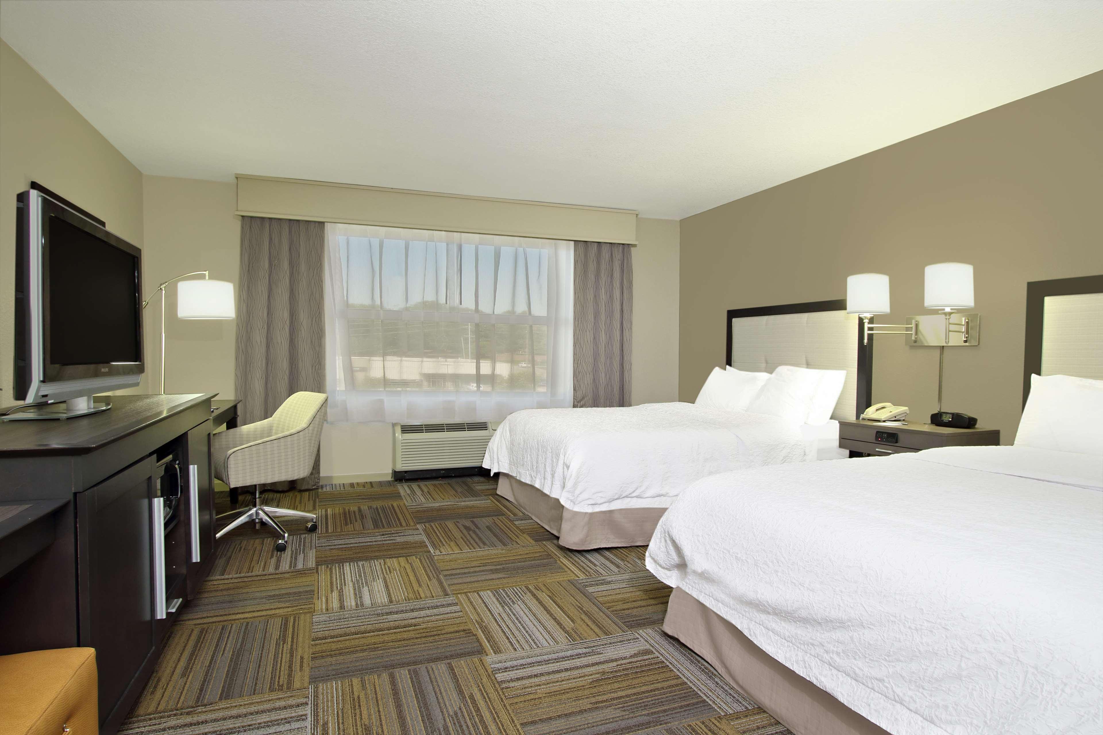 Hampton Inn & Suites-Florence Downtown Екстериор снимка